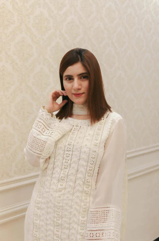 3PC Lawn Chiken Kari Embroidered Shirt with Orrganza Embroidered Dupatta