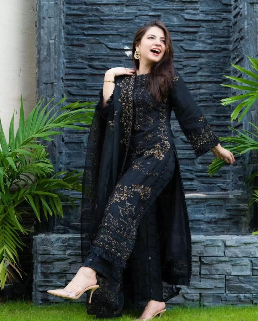 NISA - 3PC Lawn Embroidered Shirt With Chiffon Embroidered Dupatta SS1002