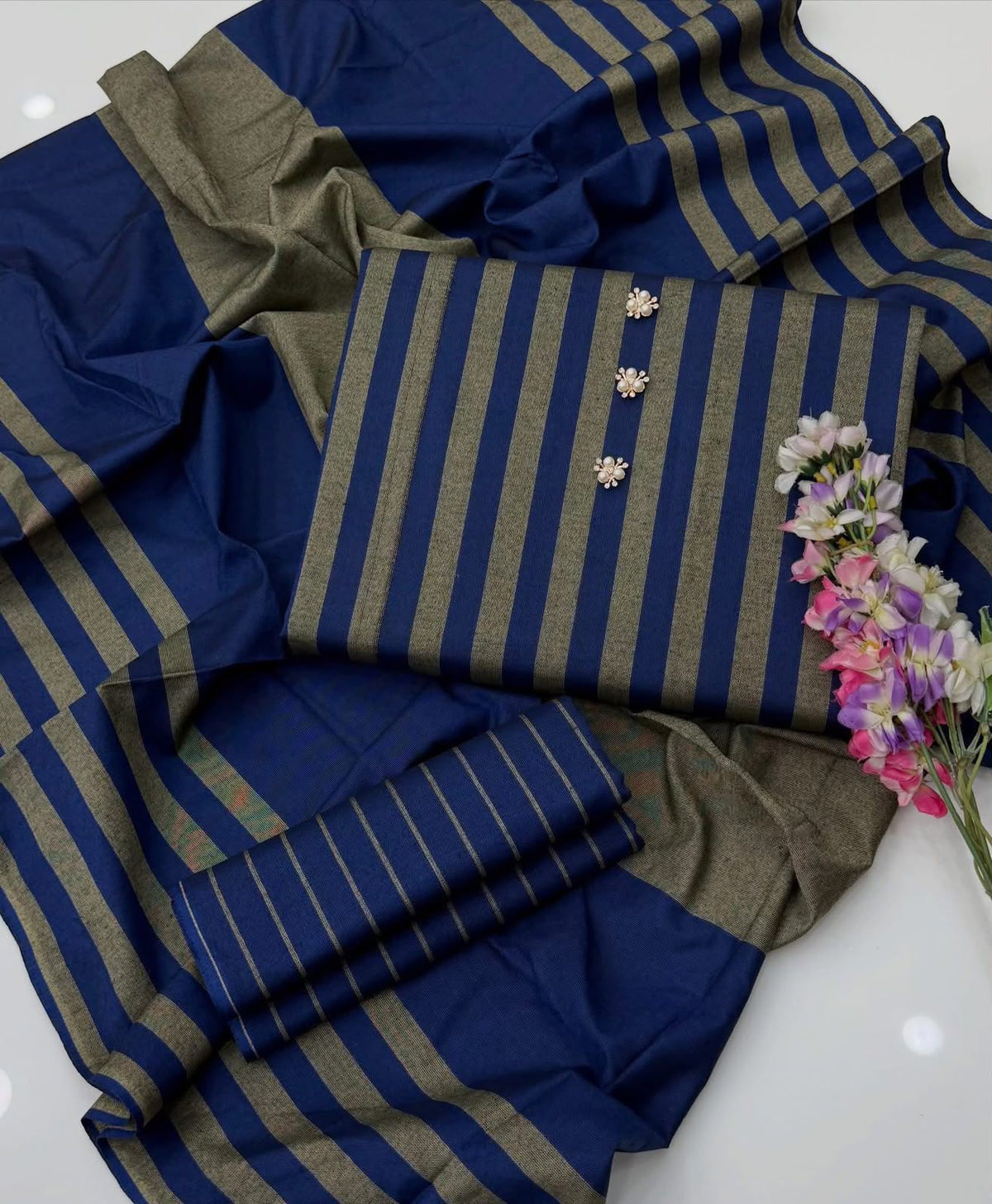 Khaadi Sussi 3pc Strips Print | Winter Viral Dresses