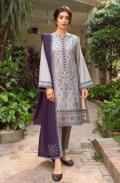 Jazmin 3PC Unstitched Luxury Lawn Embroidered Suit