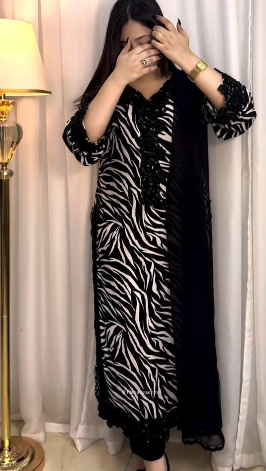 3pc Lawn Printed Unstitched With Patches and Chiffon Emb Dupata