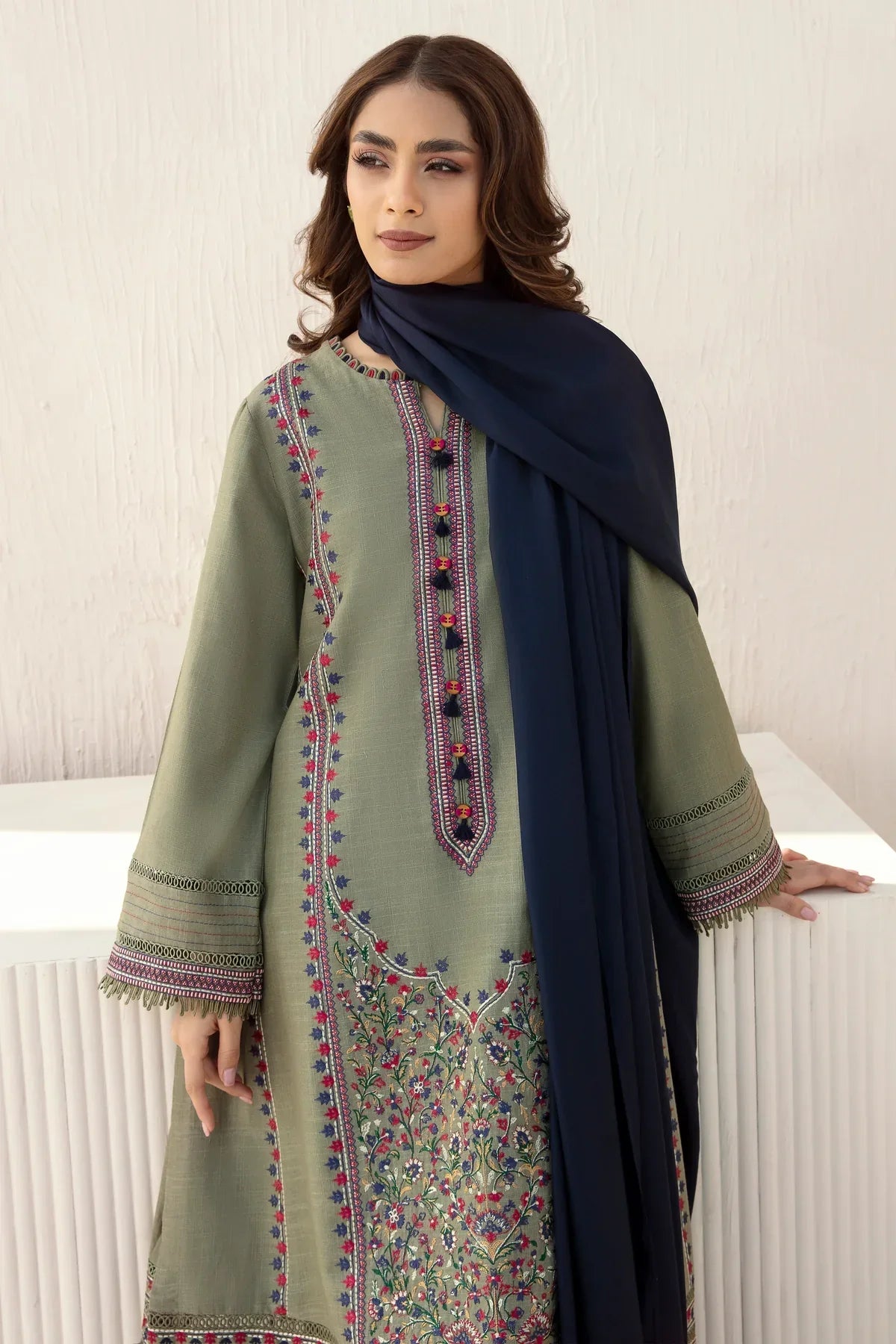 Jazmin - khaddar 3pc Embroidered Winter Suit