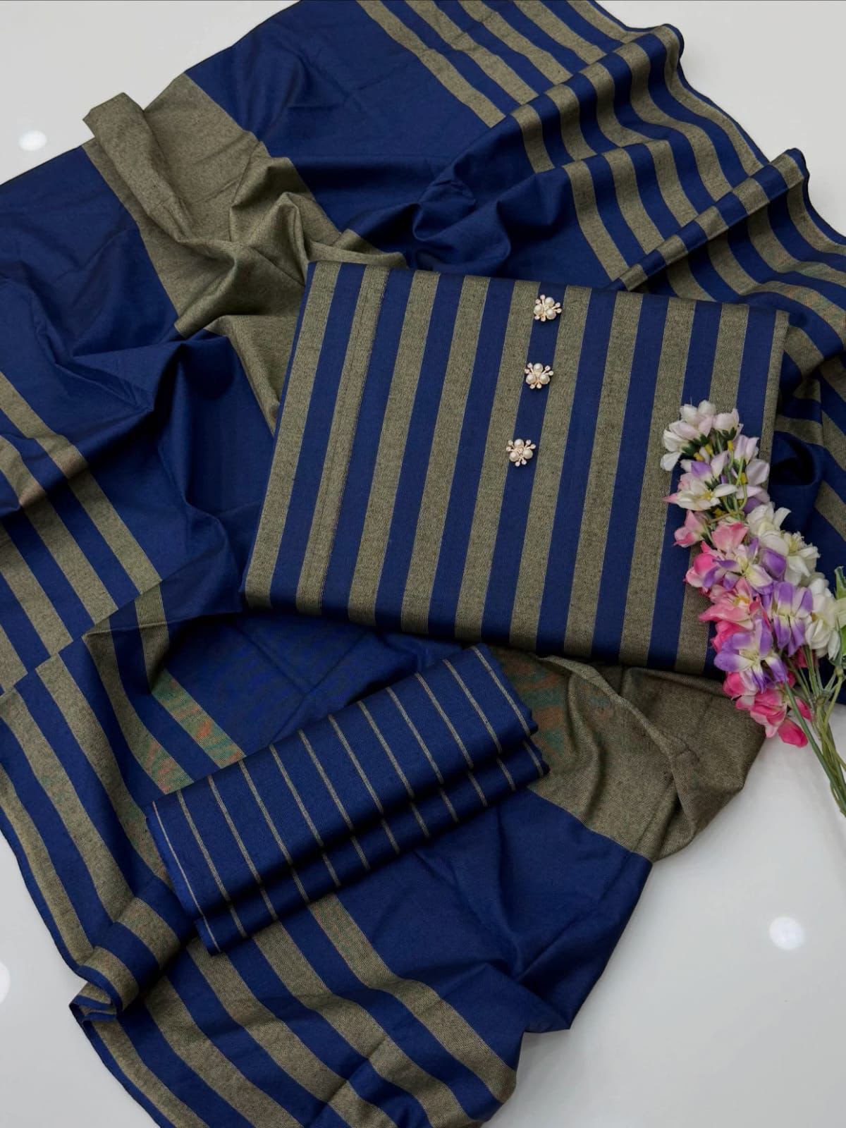 Khaadi Sussi 3pc Strips  Print | Winter Viral Dresses